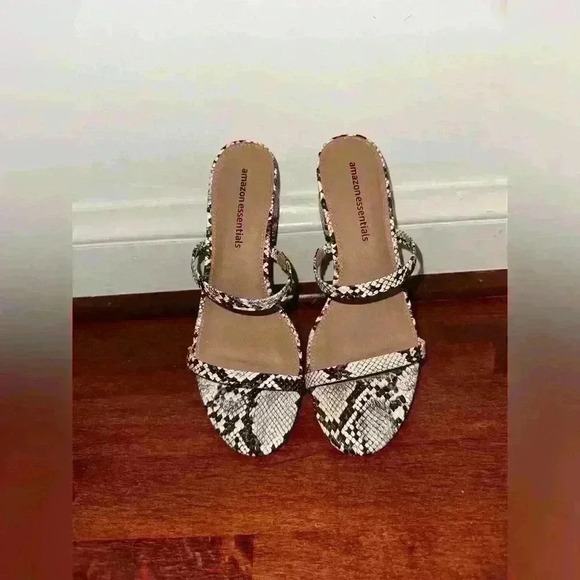 Amazon Basics, Two Strap Block Heels in Snakeskin Print, Never Worn - Picture 2 of 4